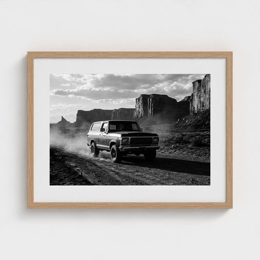 bronco 24x18-natural frame frame