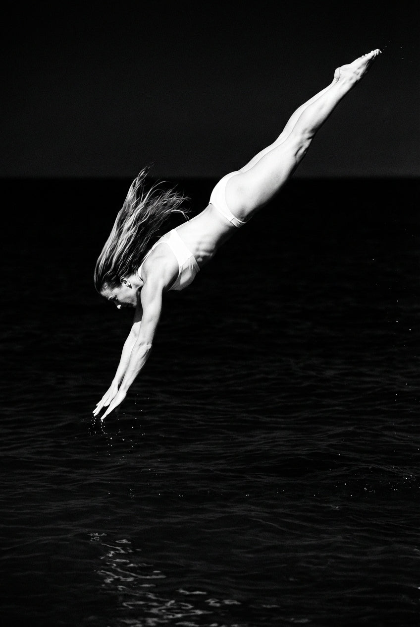Raw unframed artwork — Bw Diving Grace — Fine Art Portrait Photography | Studio Stevie — source 13354878697775