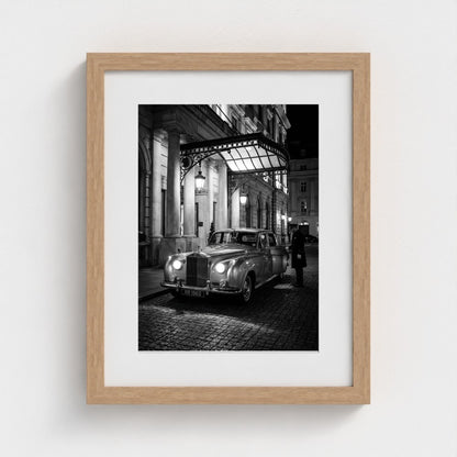 bw-fashionably-late 11x14-natural frame frame