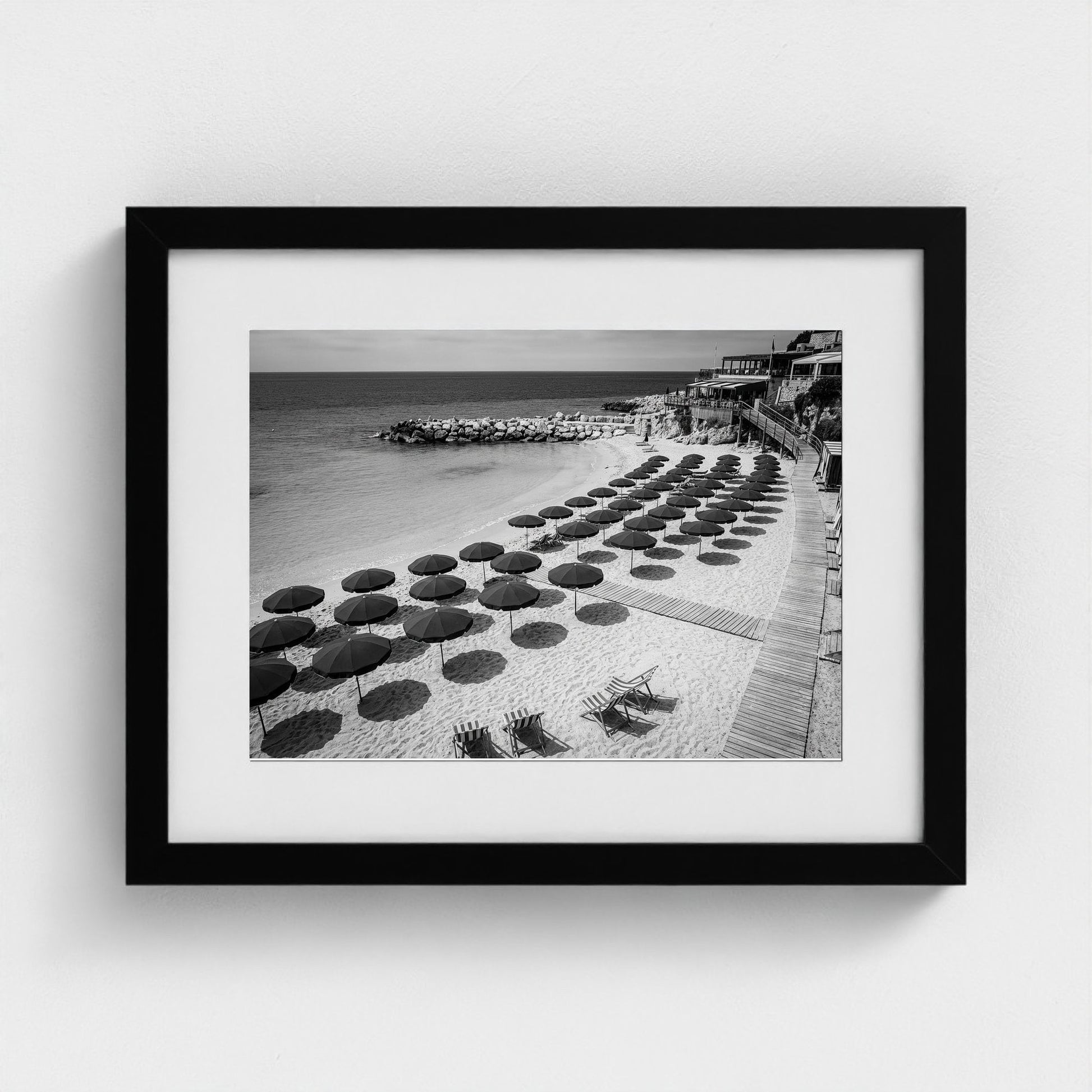 bw-neptune-plage 14x11-black frame frame
