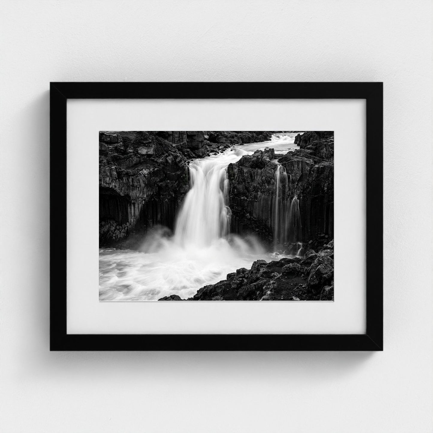 icelandic-cascade 14x11-black frame frame