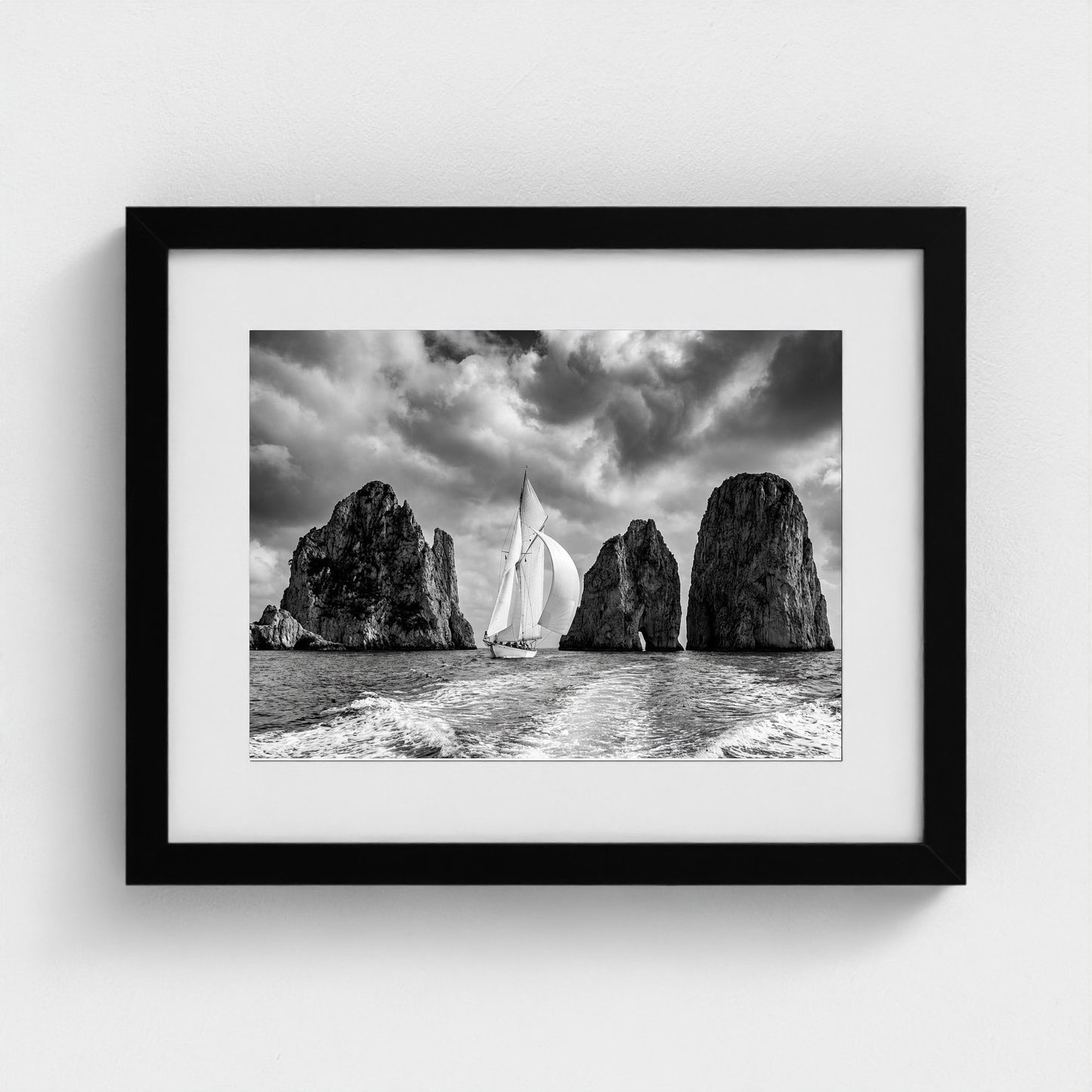 bw-capri-yacht 14x11-black frame frame