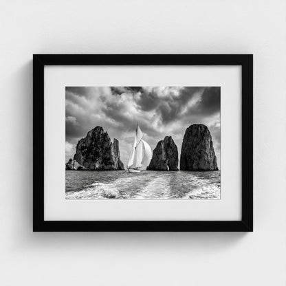bw-capri-yacht 14x11-black frame frame