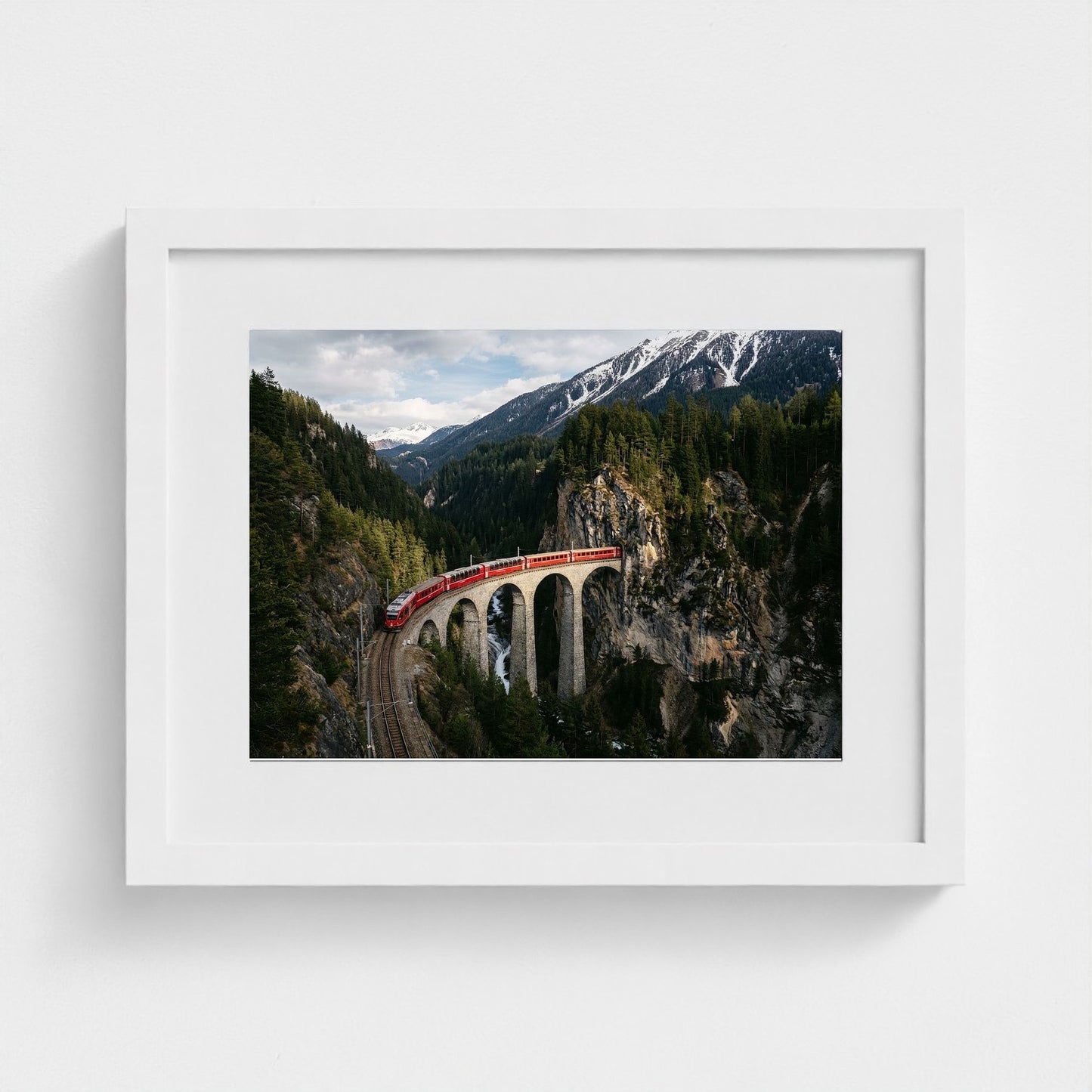 alpine-train 14x11-white frame frame