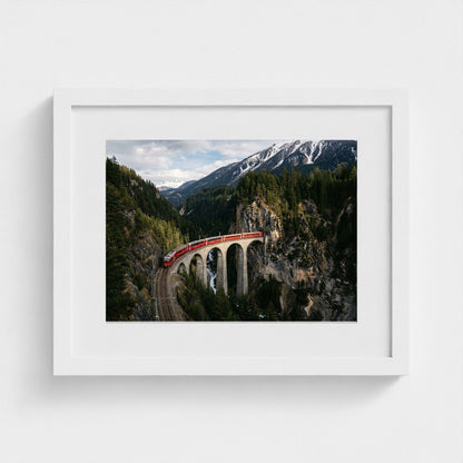 alpine-train 14x11-white frame frame