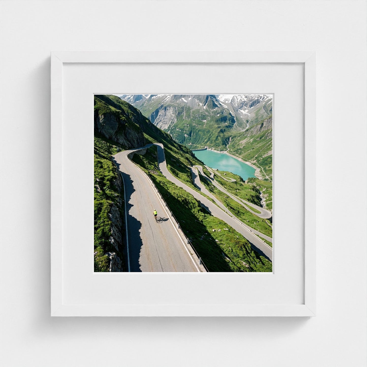 alpine-pass 16x16-white frame frame