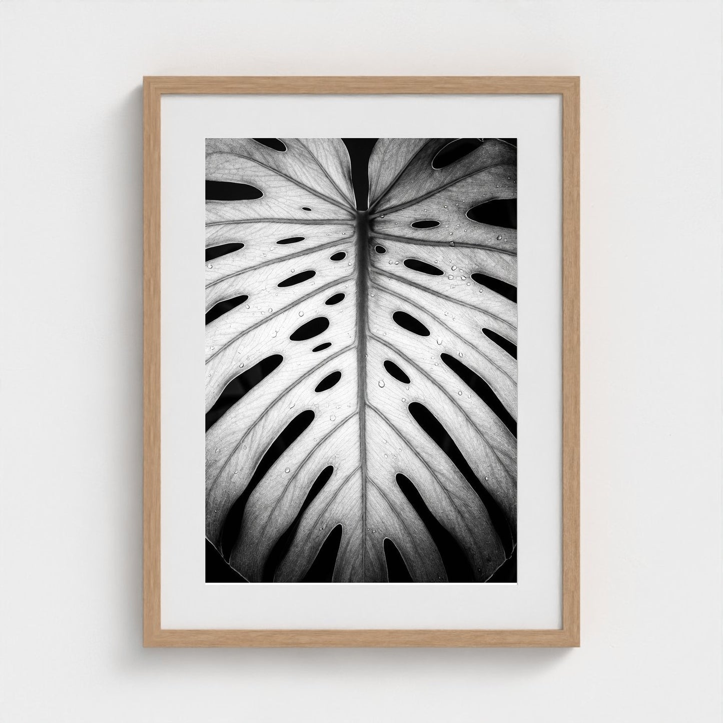bw-monstera-light 18x24-natural frame frame