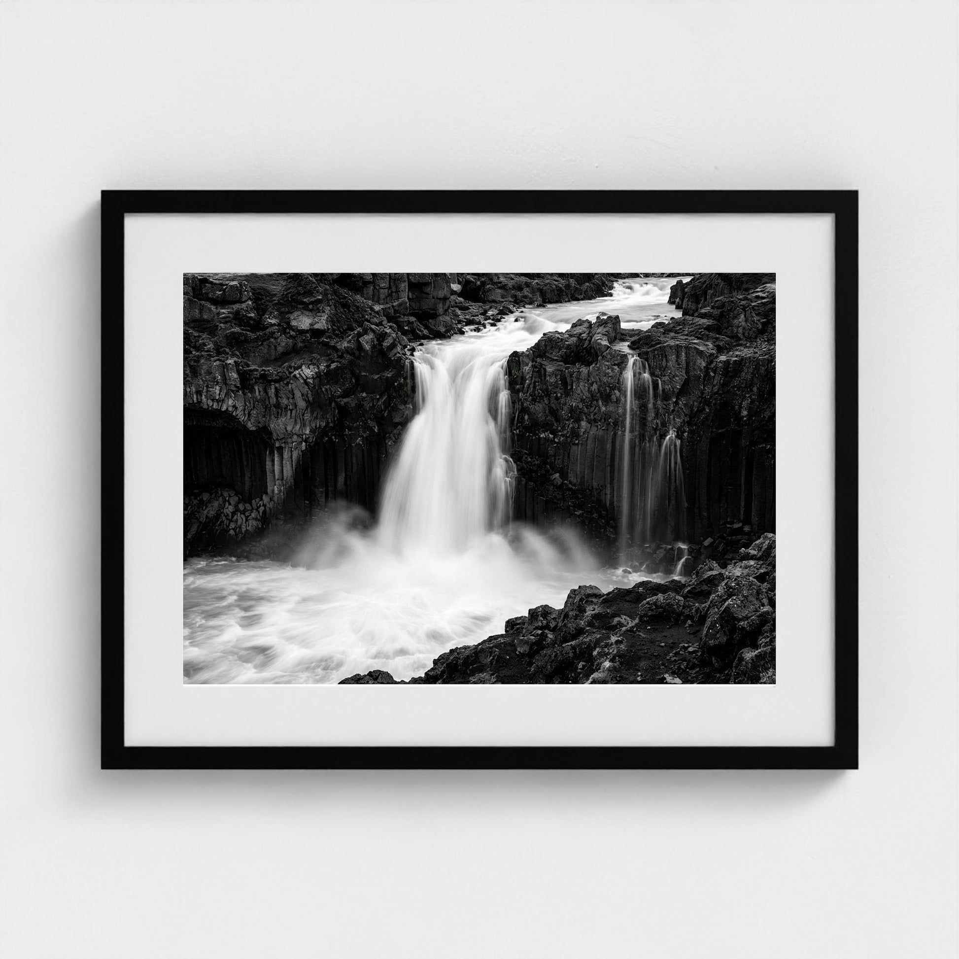 icelandic-cascade 24x18-black frame frame