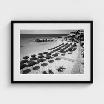 bw-neptune-plage 24x18-black frame frame
