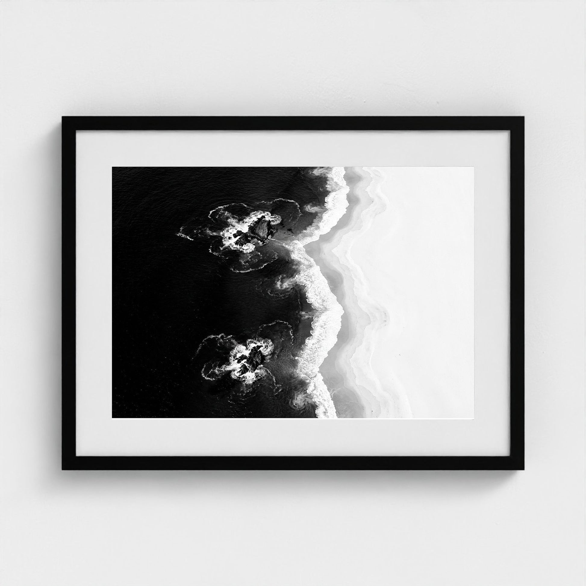 bw-shoreline-geometry 24x18-black frame frame