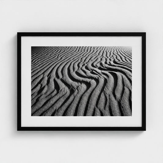 sand-dunes-abstract 24x18-black frame frame