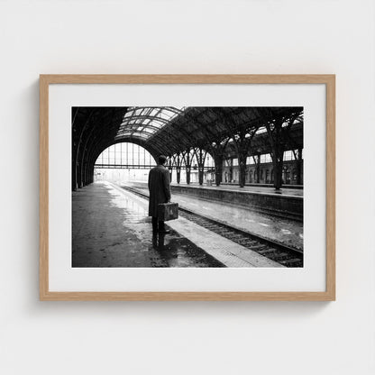 rain-station 24x18-natural frame frame