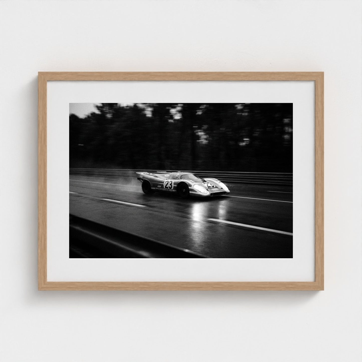 bw-le-mans-night 24x18-natural frame frame