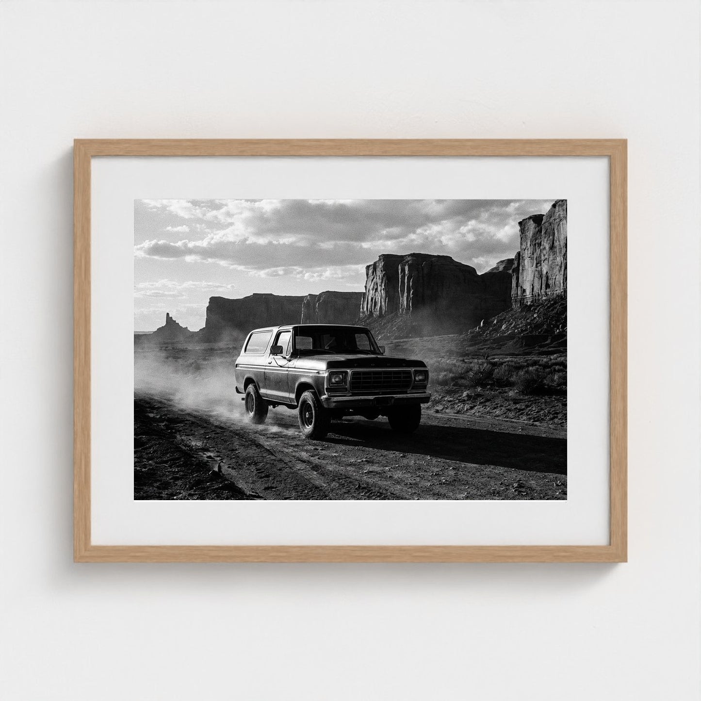 bronco 24x18-natural frame frame