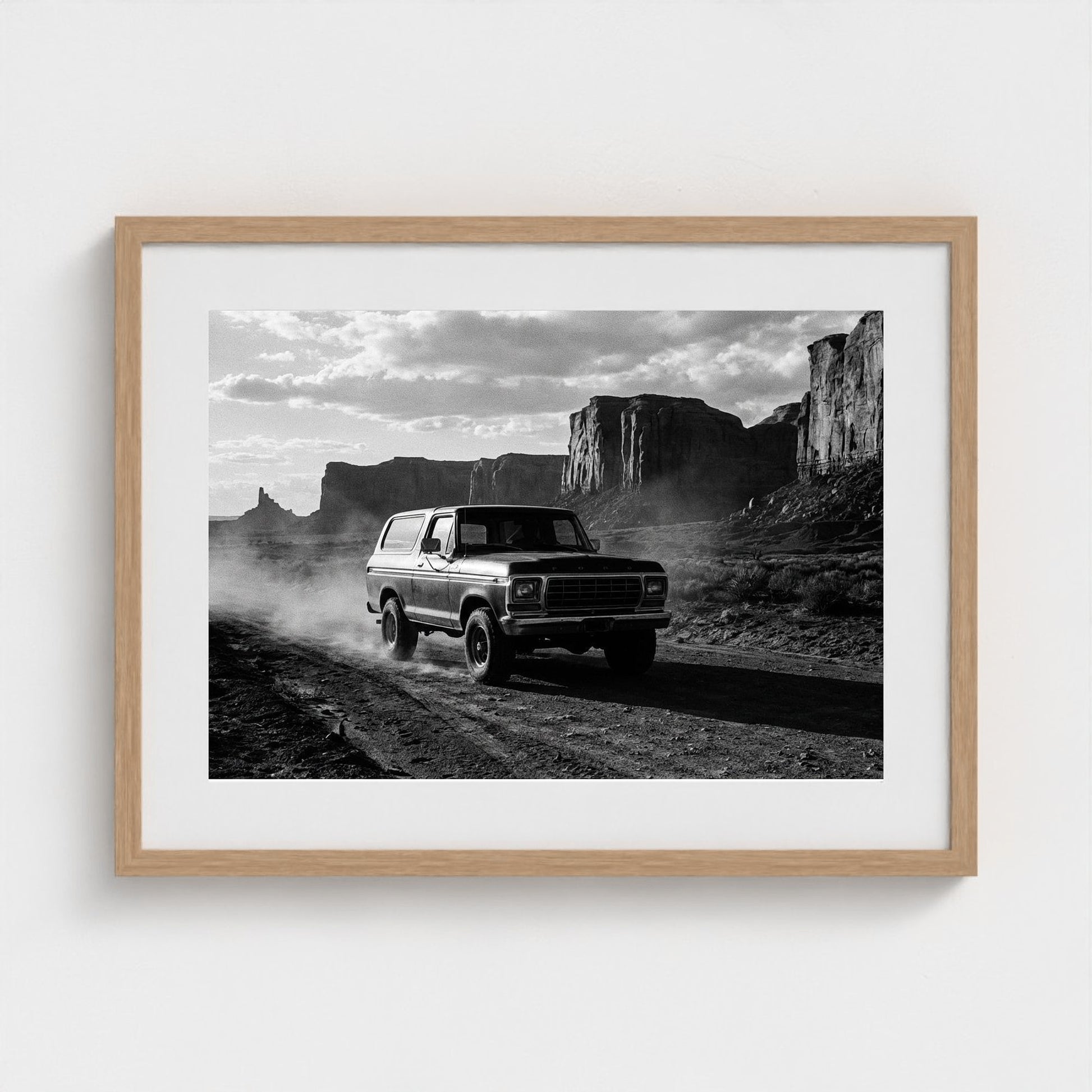 bronco 24x18-natural frame frame