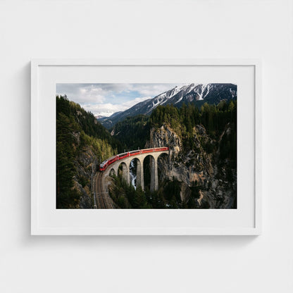 alpine-train 24x18-white frame frame
