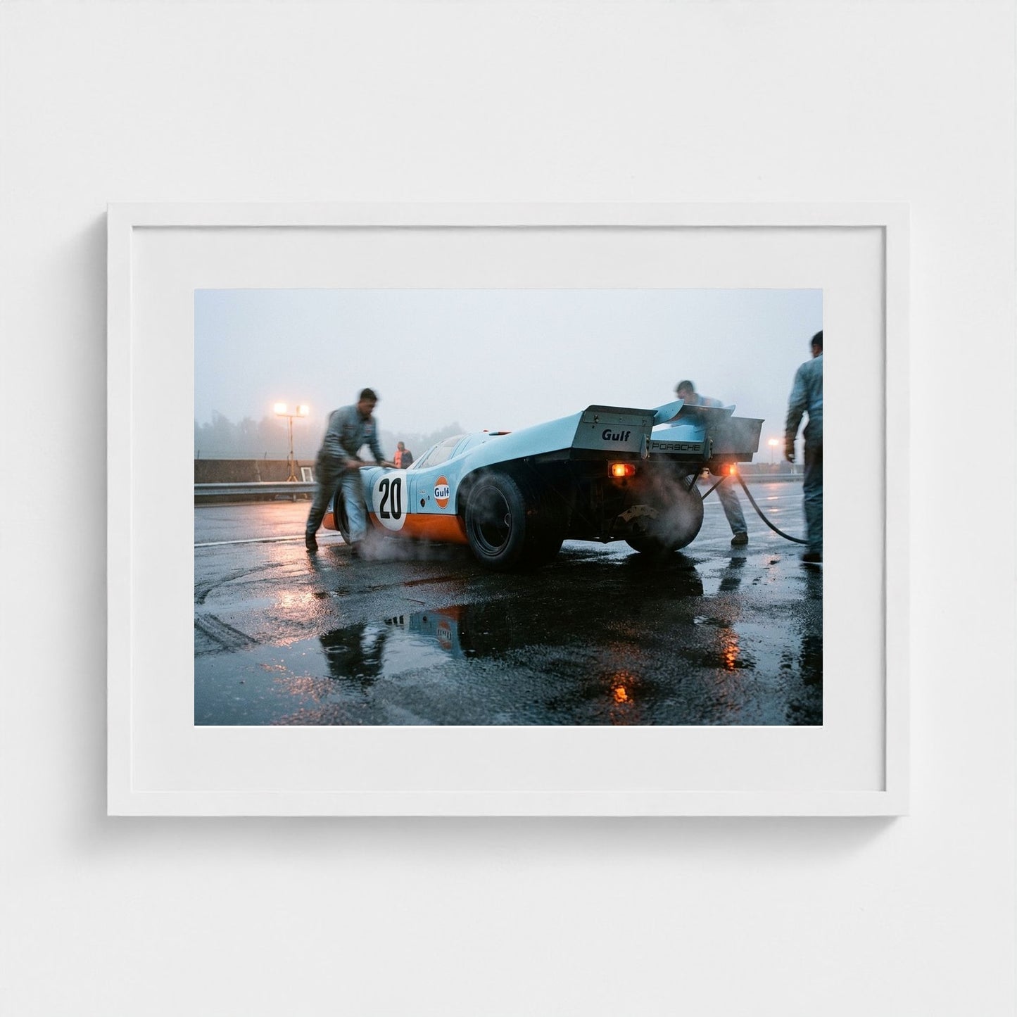 le-mans-dawn 24x18-white frame frame
