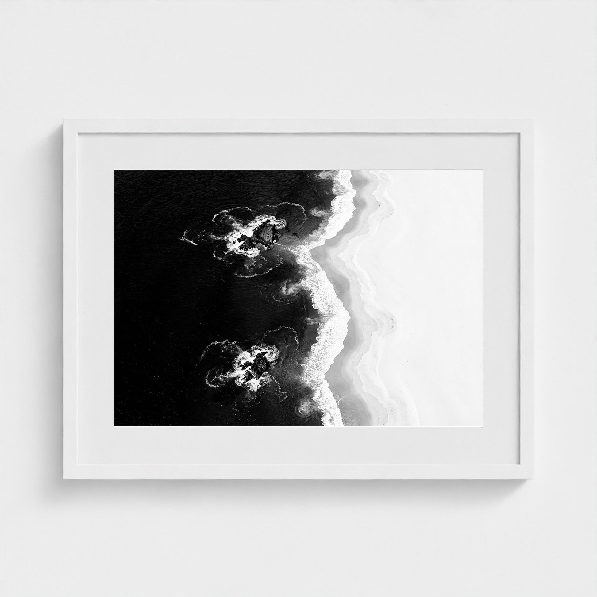 bw-shoreline-geometry 24x18-white frame frame