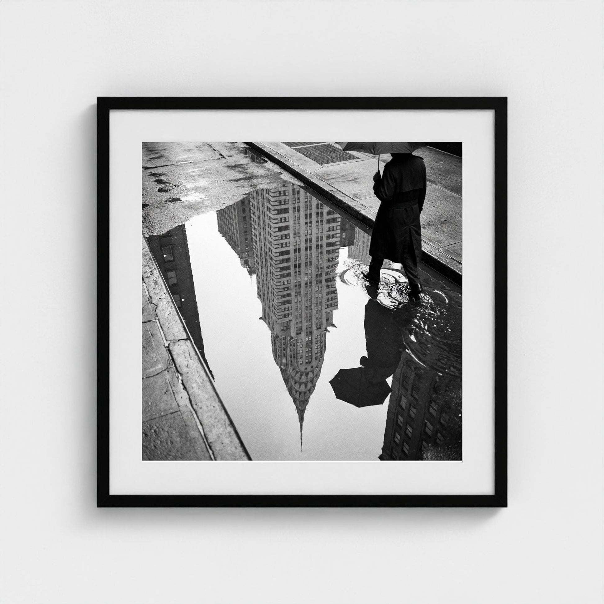 reflection 24x24-black frame frame