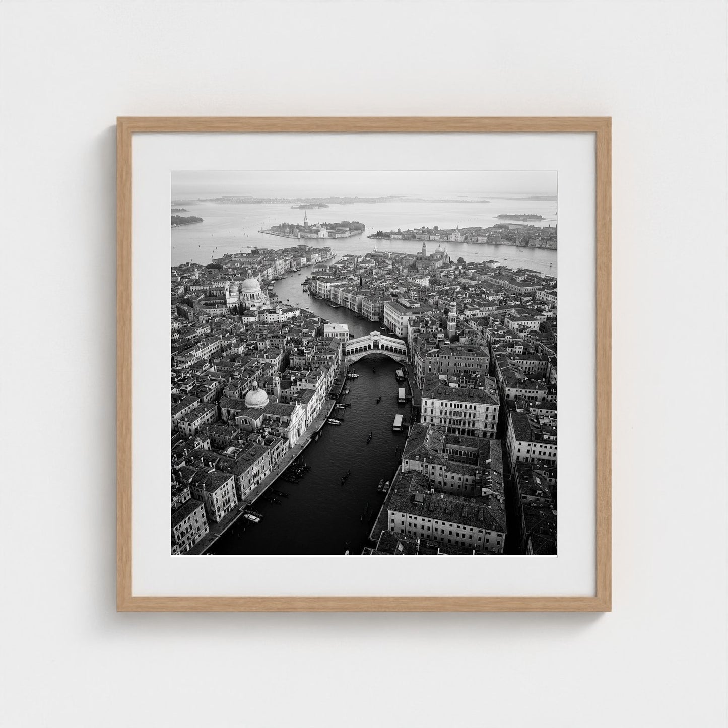 bw-venice-above 24x24-natural frame frame