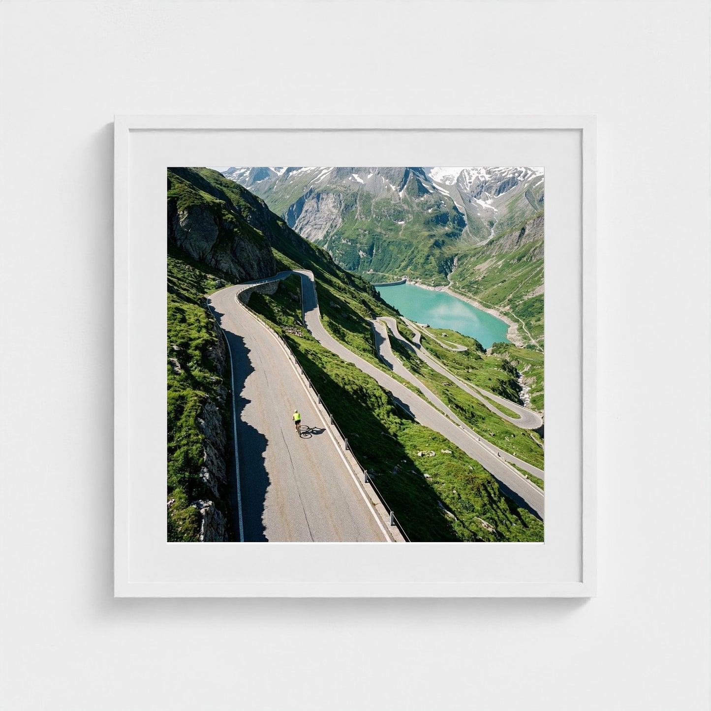 alpine-pass 24x24-white frame frame