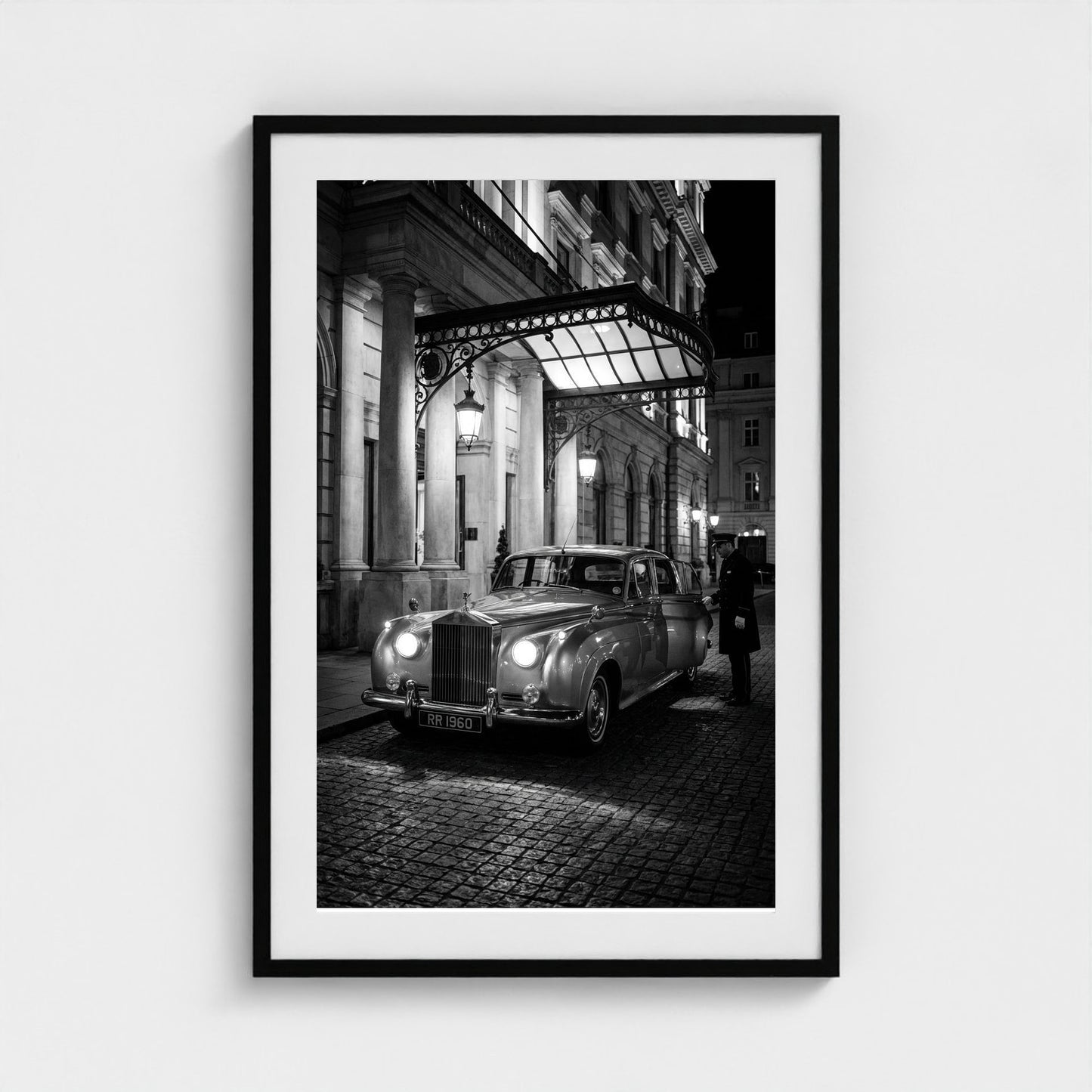 bw-fashionably-late 24x36-black frame frame