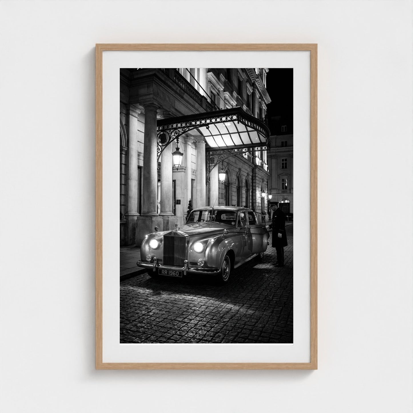 bw-fashionably-late 24x36-natural frame frame