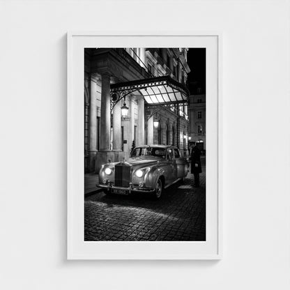 bw-fashionably-late 24x36-white frame frame