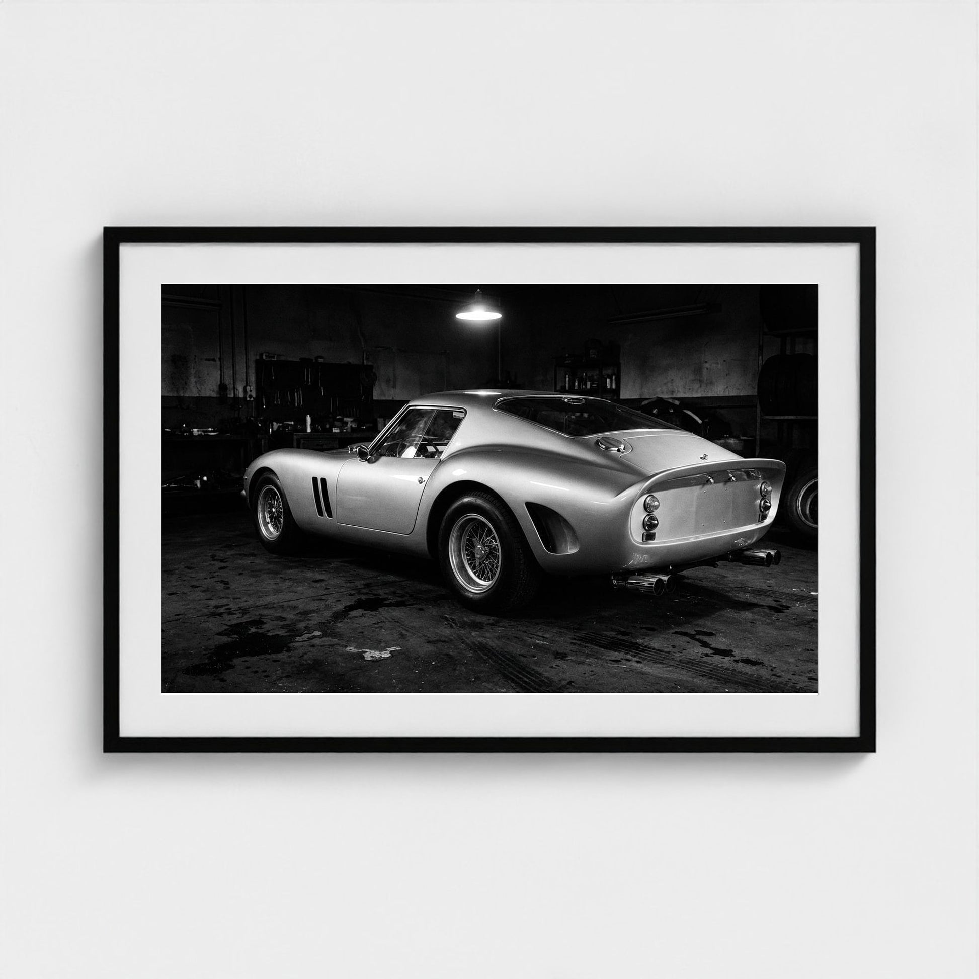 pit-lane 36x24-black frame frame