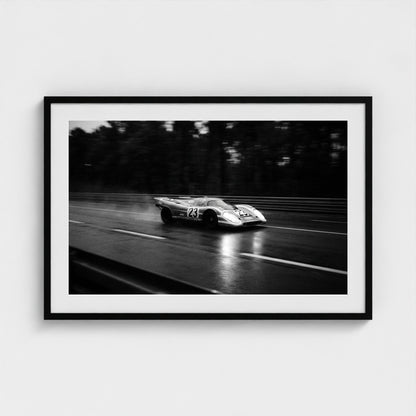 bw-le-mans-night 36x24-black frame frame