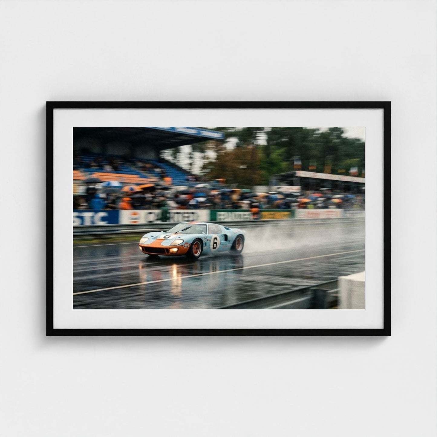 le-mans-blur 36x24-black frame frame