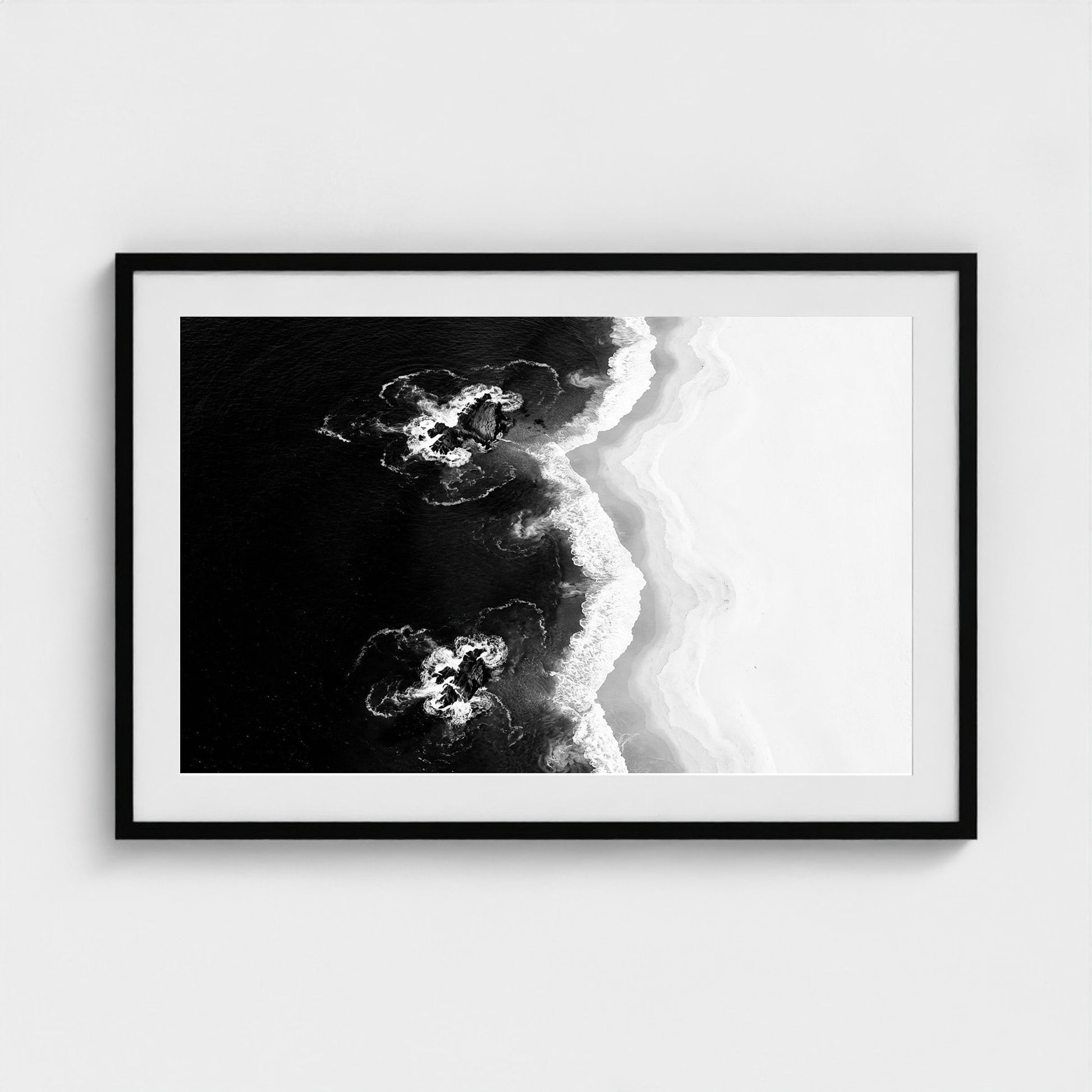 bw-shoreline-geometry 36x24-black frame frame