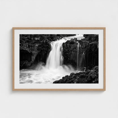 icelandic-cascade 36x24-natural frame frame