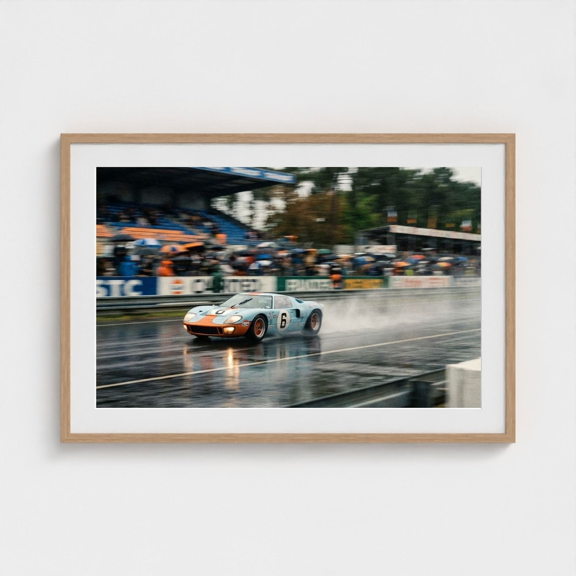 le-mans-blur 36x24-natural frame frame