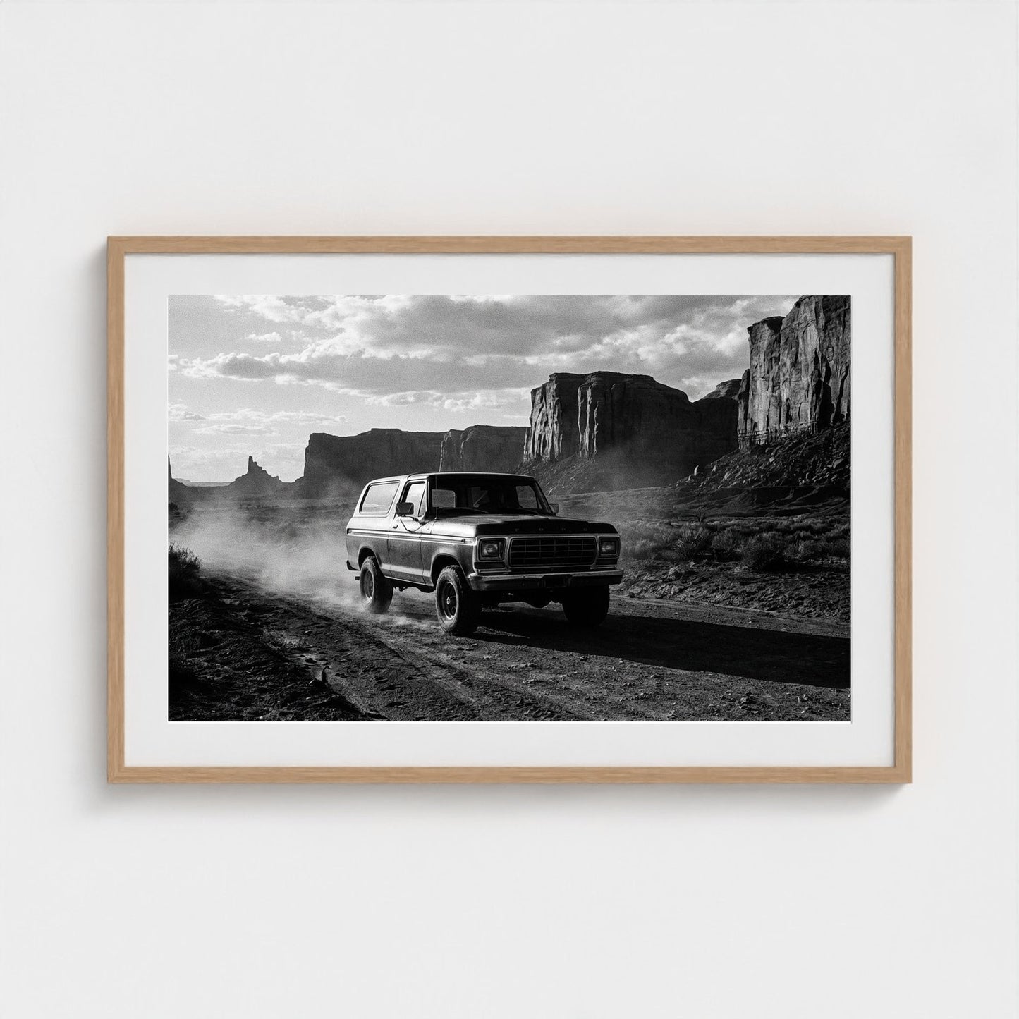 bronco 36x24-natural frame frame