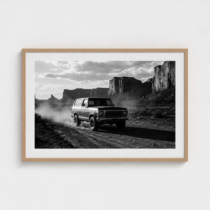 bronco 36x24-natural frame frame