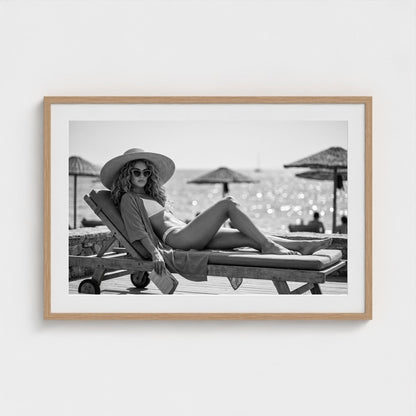 bw-lounge-hour 36x24-natural frame frame