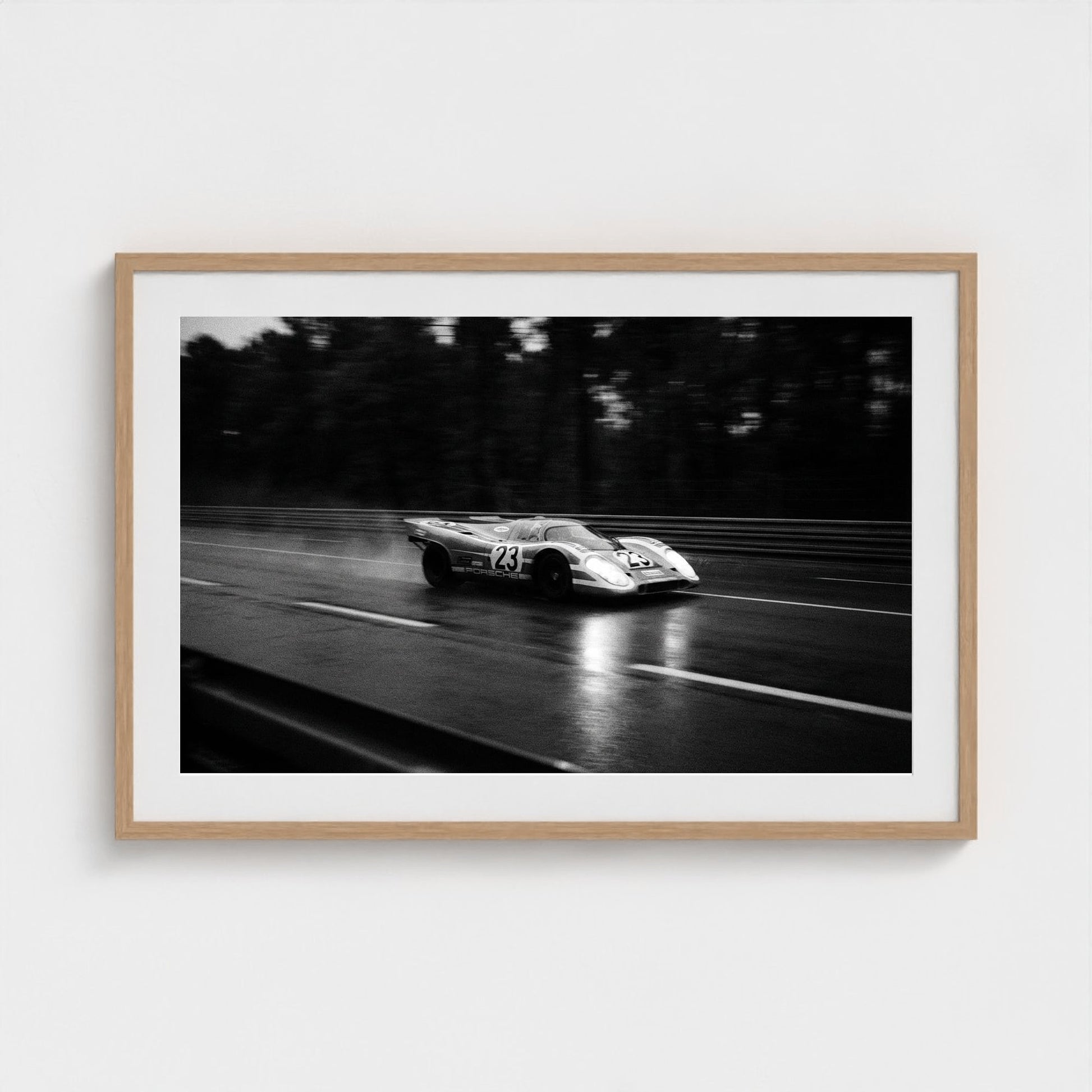 bw-le-mans-night 36x24-natural frame frame