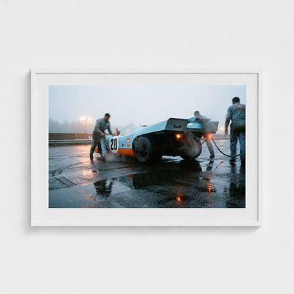 le-mans-dawn 36x24-white frame frame