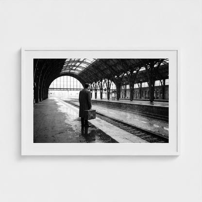 rain-station 36x24-white frame frame