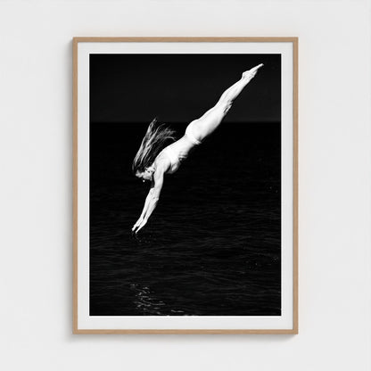bw-diving-grace 36x48-natural frame frame