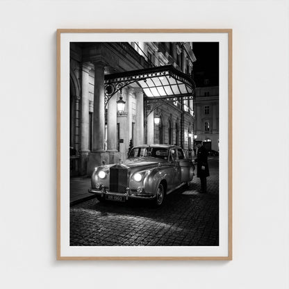 bw-fashionably-late 36x48-natural frame frame