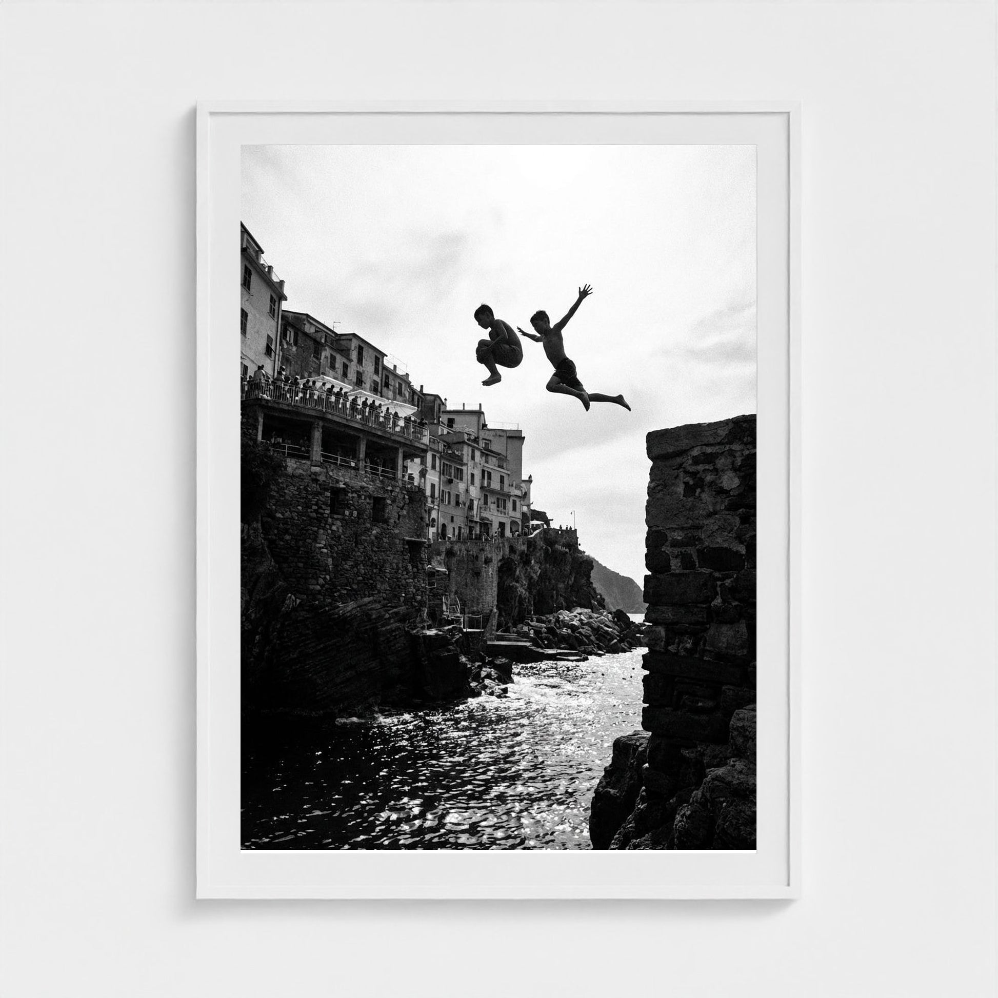 bw-divers-amalfi 36x48-white frame frame