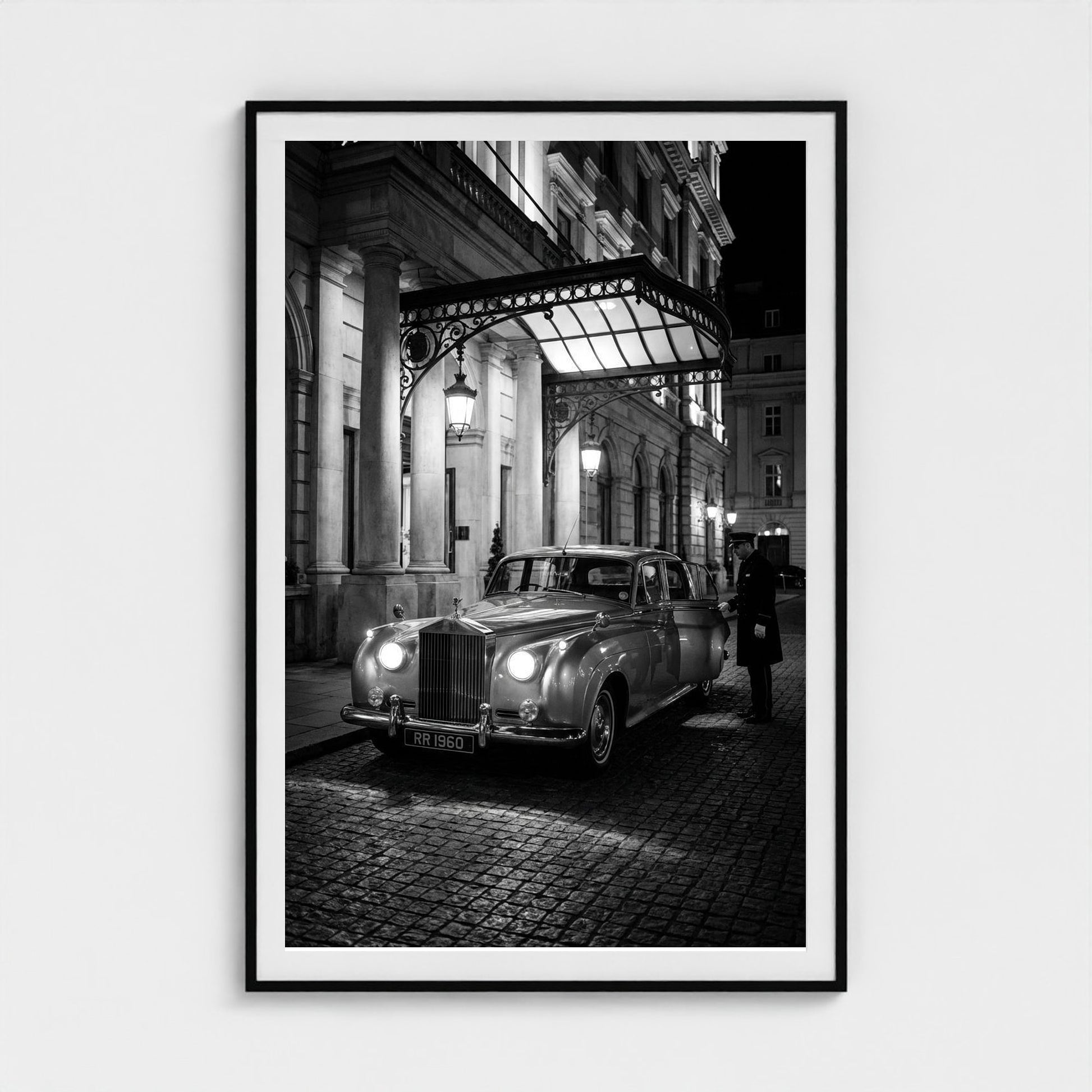 bw-fashionably-late 40x60-black frame frame