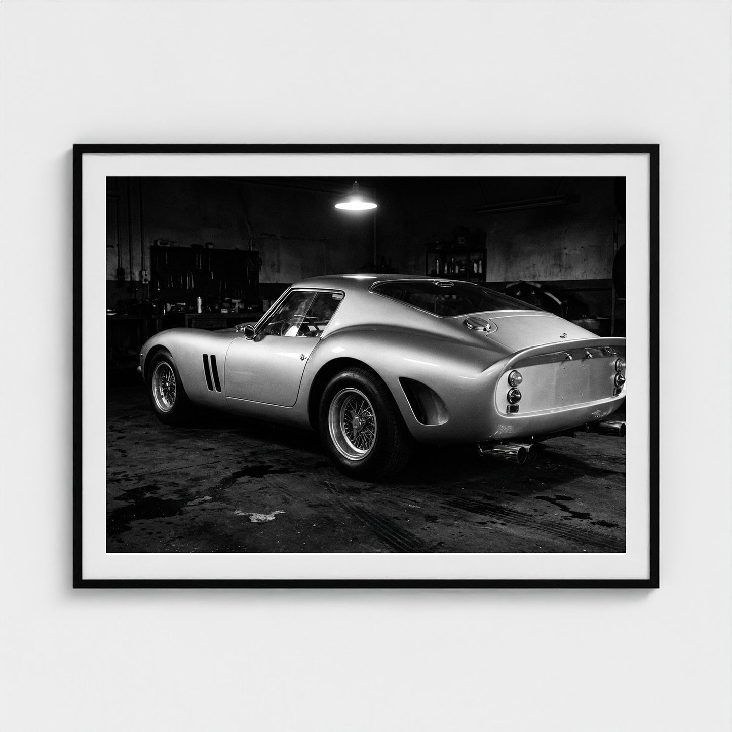 pit-lane 48x36-black frame frame