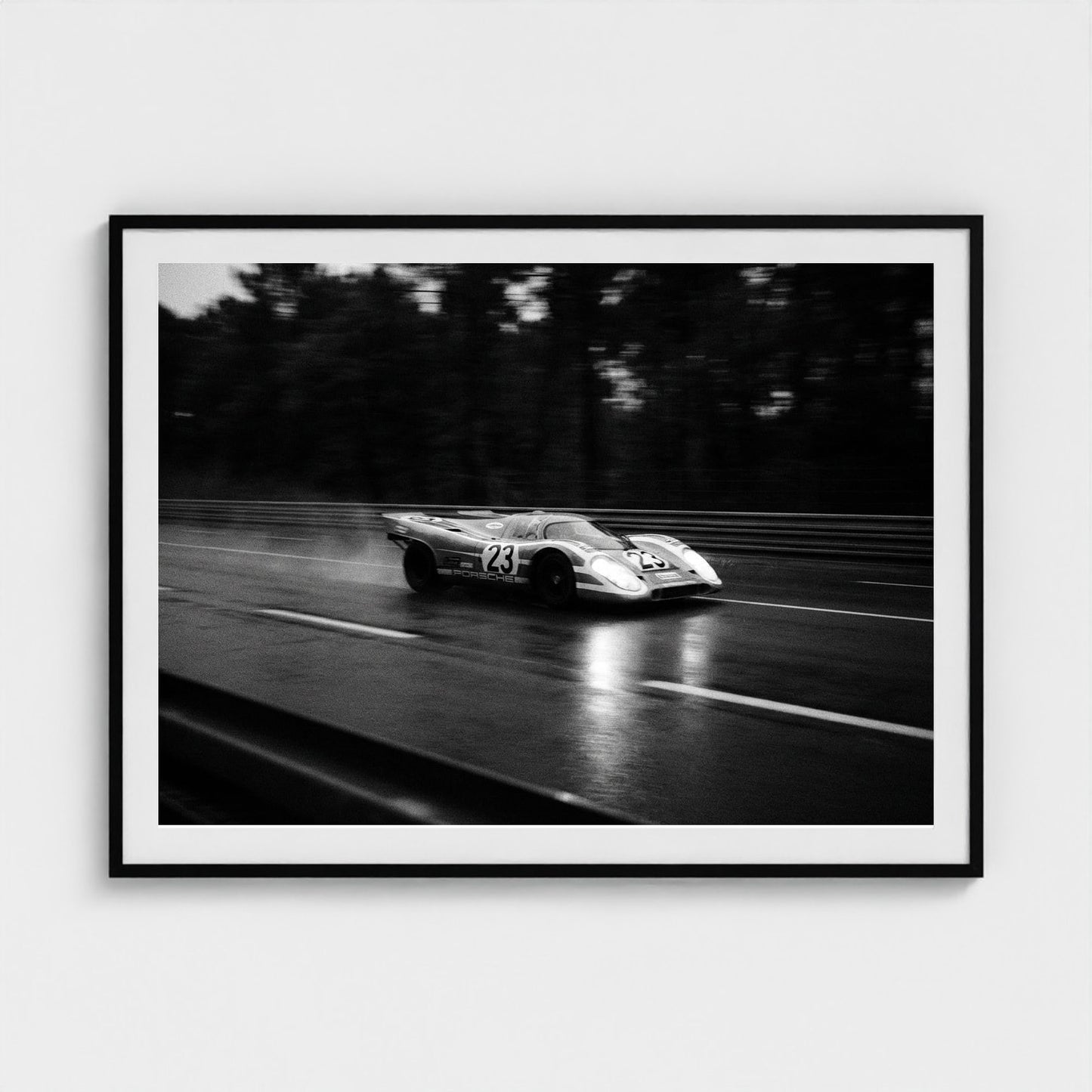 bw-le-mans-night 48x36-black frame frame