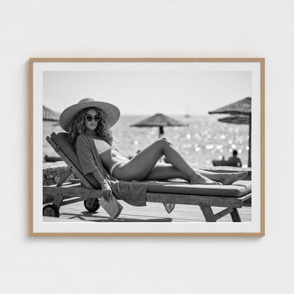 bw-lounge-hour 48x36-natural frame frame
