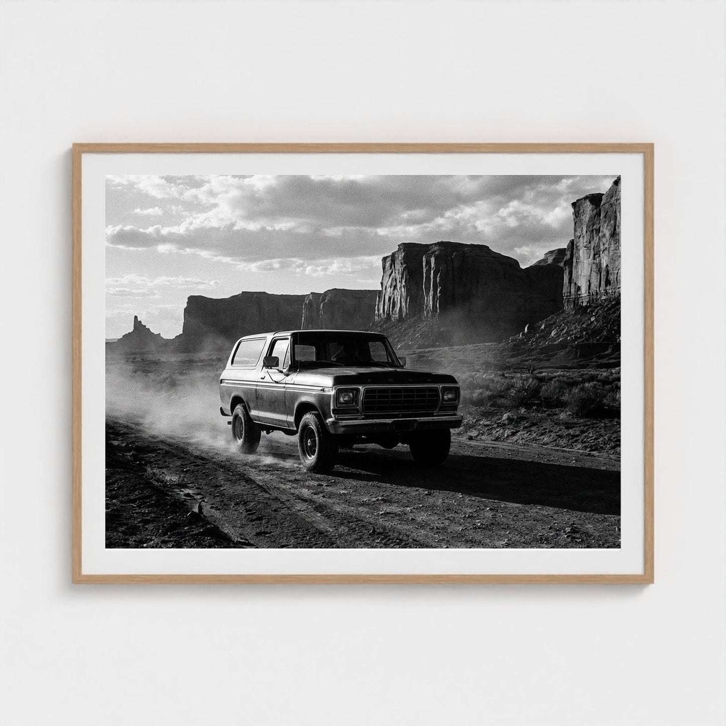 bronco 48x36-natural frame frame