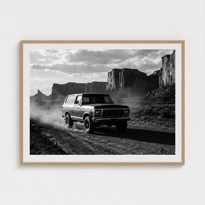 bronco 48x36-natural frame frame