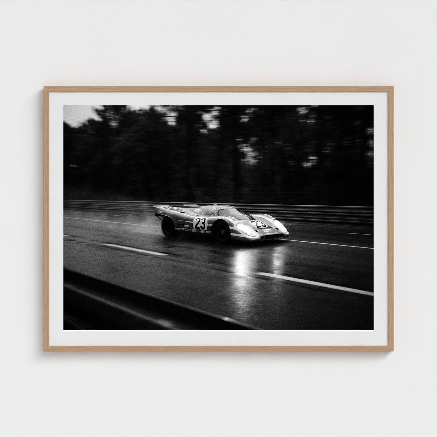 bw-le-mans-night 48x36-natural frame frame